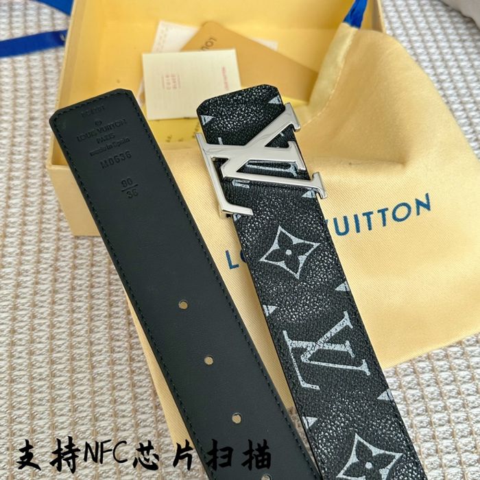 Louis Vuitton Belt 40MM LVB00074